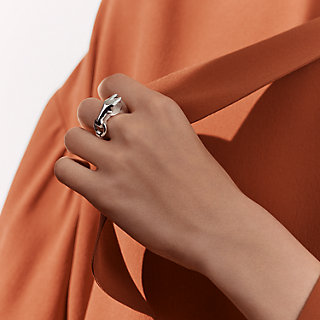 リングに遊び心【HERMES】ギャロップ エルメス リング PM リング 《ギャロップ・エルメス》 PM | Hermès - エルメス-公式